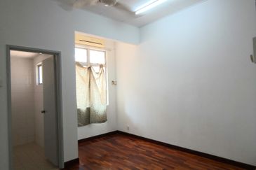 Canal Gardens, Kota Kemuning