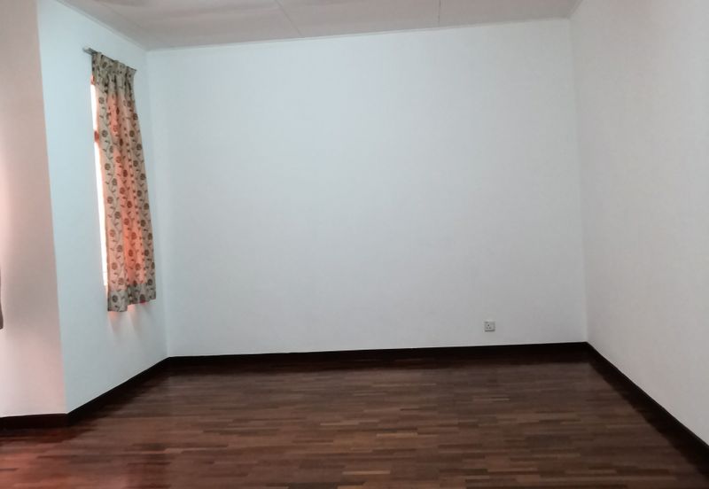 Canal Gardens, Kota Kemuning