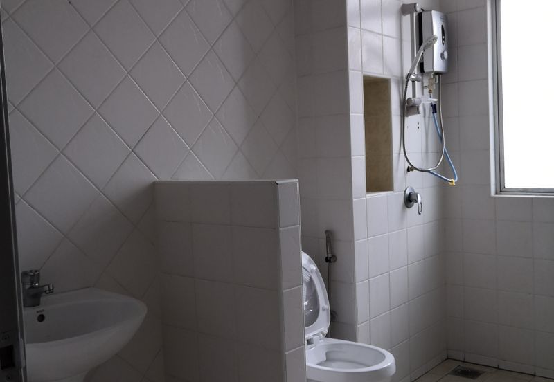 Canal Gardens, Kota Kemuning