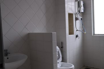 Canal Gardens, Kota Kemuning