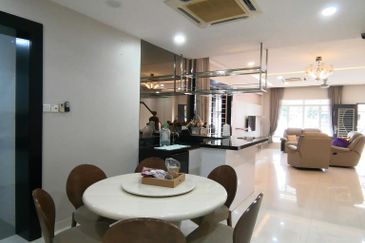 Jalan Kemuning Palma 33/37