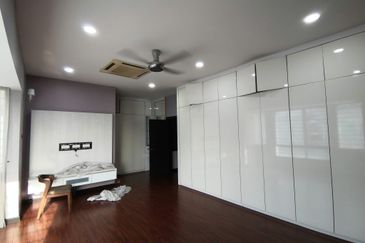 Jalan Kemuning Palma 33/37