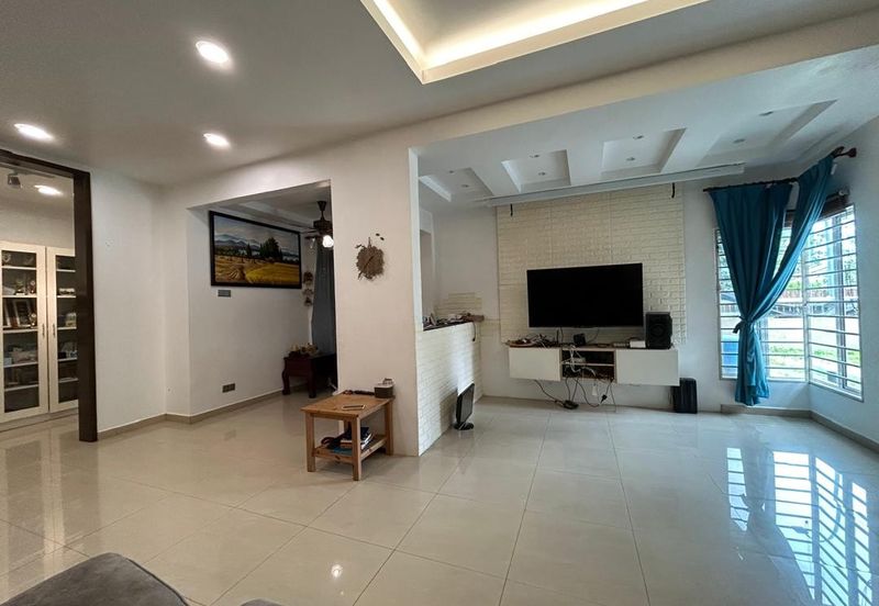 Canal Gardens, Kota Kemuning