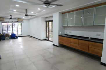 Canal Gardens, Kota Kemuning