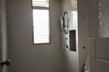 Canal Gardens, Kota Kemuning