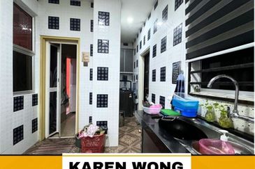 RENO & EXTENDED BANDAR LAGUNA MEBOK 2 Storey Terrace House for Sale