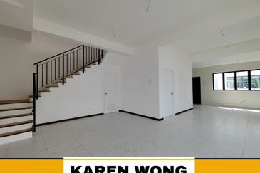 CORNER LOT EXTRA LAND SENNI 3A BUKIT BANYAN Brand New House for Sale