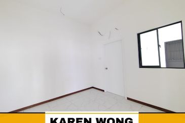 CORNER LOT EXTRA LAND SENNI 3A BUKIT BANYAN Brand New House for Sale