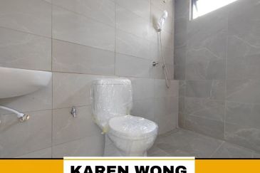 CORNER LOT EXTRA LAND SENNI 3A BUKIT BANYAN Brand New House for Sale