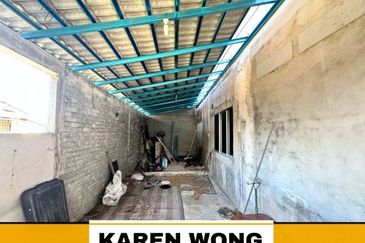 ENDLOT TAMAN RIA JAYA 1 Storey Terrace House for SALE