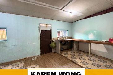 ENDLOT TAMAN RIA JAYA 1 Storey Terrace House for SALE