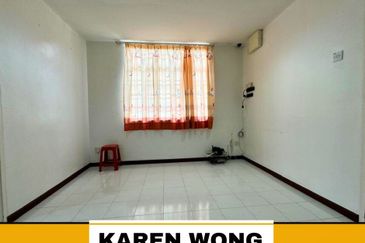 OPEN FACING LAGENDA HEIGHTS 2.5 Storey Terrace House for RENT