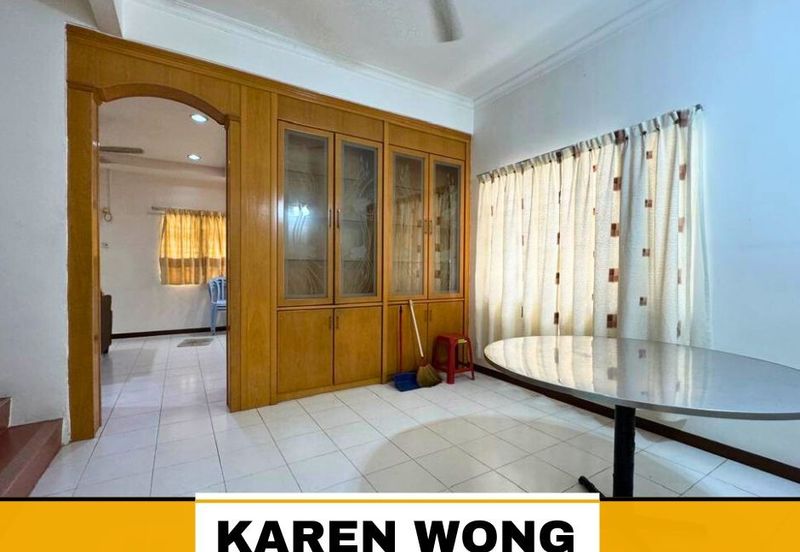 OPEN FACING LAGENDA HEIGHTS 2.5 Storey Terrace House for RENT