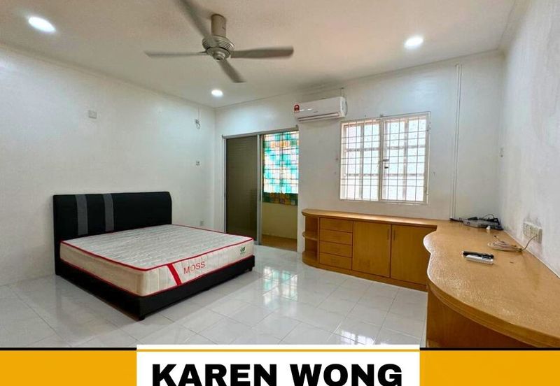 OPEN FACING LAGENDA HEIGHTS 2.5 Storey Terrace House for RENT