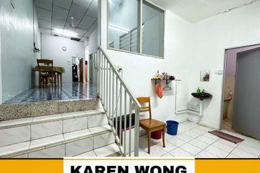 NEAR SIN KWANG TAMAN MAKMUR 1 Storey Terrace House for Sale