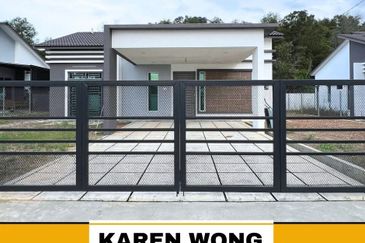 FULLY FURNISHED BUNGALOW HOUSE @ FAIRFIELD VILLA YARRA PARK SP