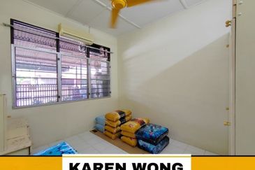 TAMAN EMAS SURIA NEAR INTAN RENOVATED TERRACE for Sale