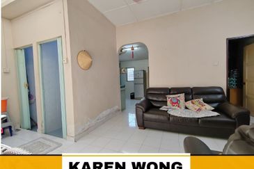 TAMAN EMAS SURIA NEAR INTAN RENOVATED TERRACE for Sale