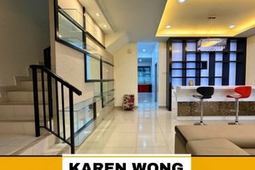 BEHIND CALTEX LAGUNA ASPIRA RESIDENCES BANDAR LAGUNA MERBOK 2 Storey Terrace House for Sale