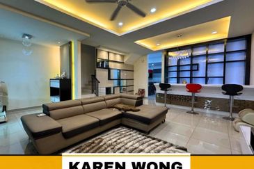 BEHIND CALTEX LAGUNA ASPIRA RESIDENCES BANDAR LAGUNA MERBOK 2 Storey Terrace House for Sale