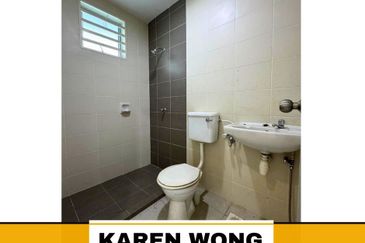 BEHIND CALTEX LAGUNA ASPIRA RESIDENCES BANDAR LAGUNA MERBOK 2 Storey Terrace House for Sale