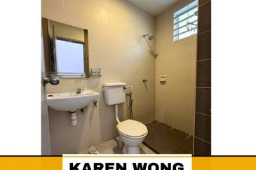 BEHIND CALTEX LAGUNA ASPIRA RESIDENCES BANDAR LAGUNA MERBOK 2 Storey Terrace House for Sale