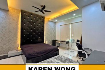 BEHIND CALTEX LAGUNA ASPIRA RESIDENCES BANDAR LAGUNA MERBOK 2 Storey Terrace House for Sale