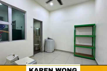 BEHIND CALTEX LAGUNA ASPIRA RESIDENCES BANDAR LAGUNA MERBOK 2 Storey Terrace House for Sale