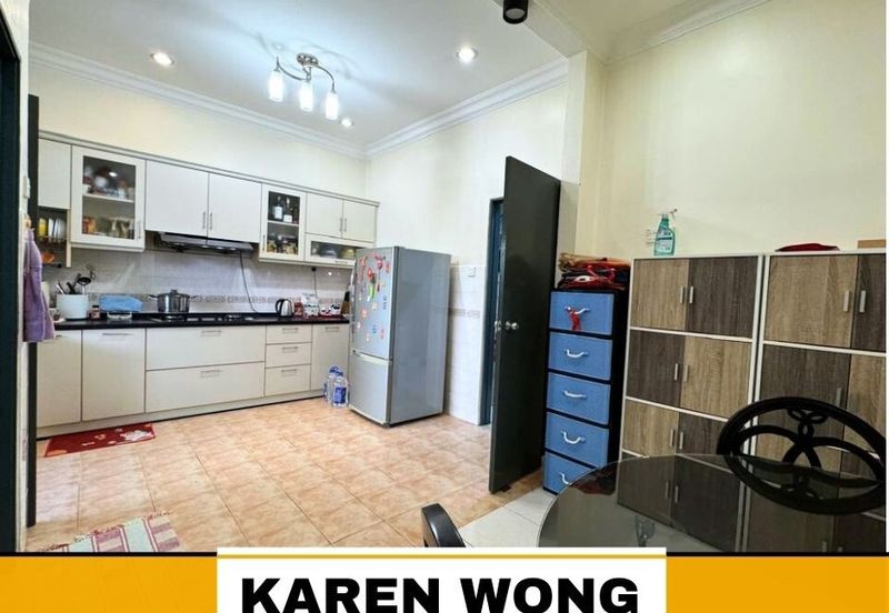 Bandar Laguna Merbok