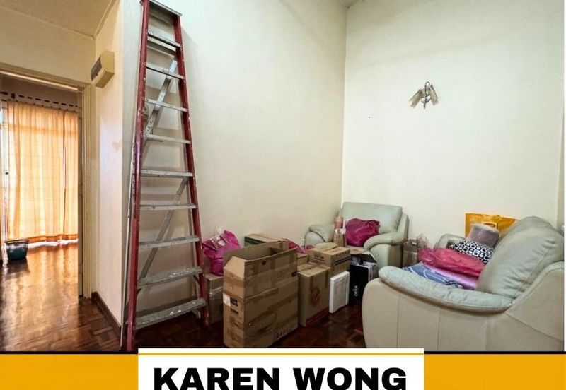 Bandar Laguna Merbok