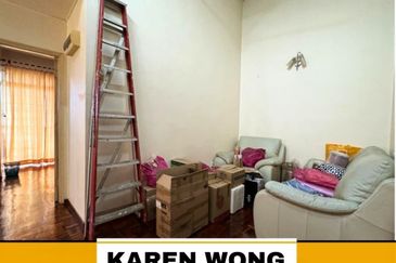 Bandar Laguna Merbok