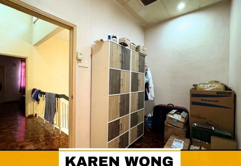 Bandar Laguna Merbok