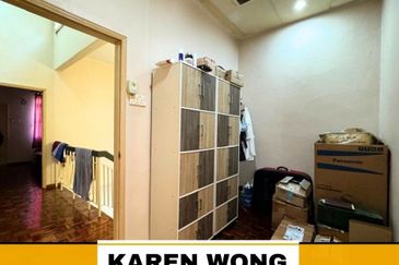 Bandar Laguna Merbok