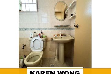 Bandar Laguna Merbok