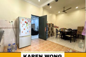 Bandar Laguna Merbok