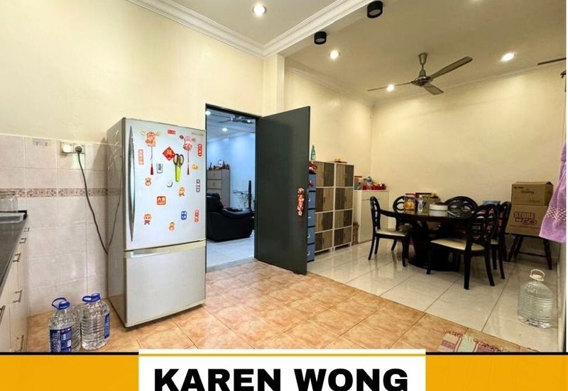 Bandar Laguna Merbok