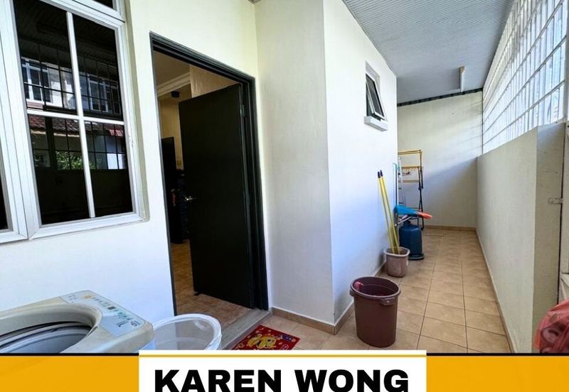 Bandar Laguna Merbok