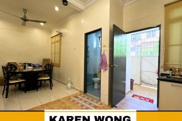 Bandar Laguna Merbok