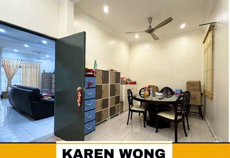 Bandar Laguna Merbok