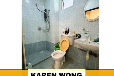 Bandar Laguna Merbok