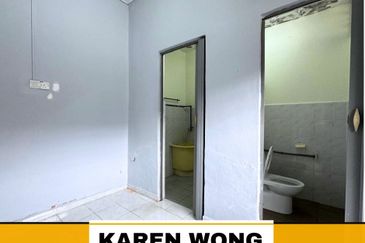 TAMAN DESA ENGGANG NEAR LAGENDA HEIGHTS 1 Storey Terrace House for Sale