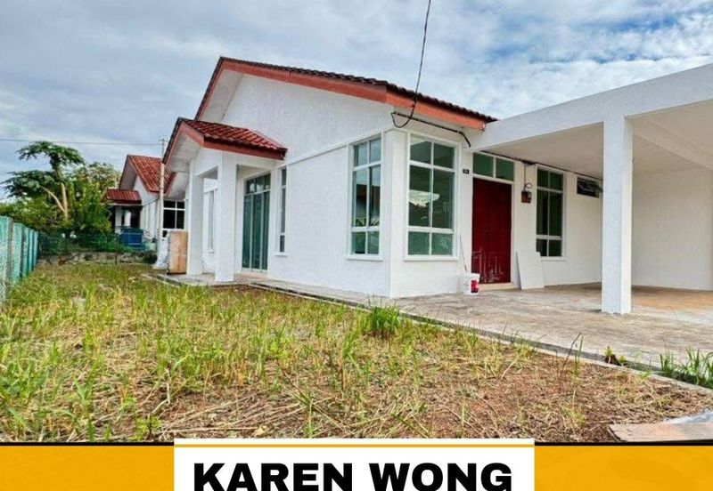 ENDLOT WITH EXTRA LAND BANDAR SERI ASTANA 1 Storey Terrace for Sale