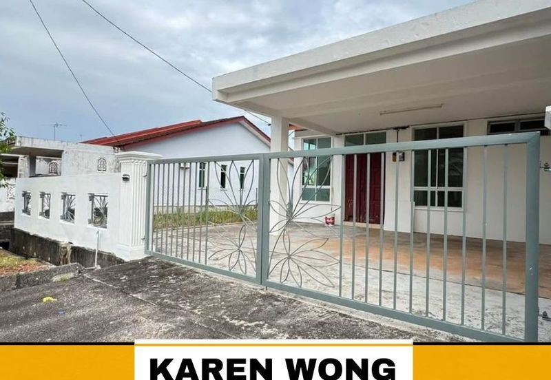 ENDLOT WITH EXTRA LAND BANDAR SERI ASTANA 1 Storey Terrace for Sale