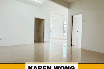 ENDLOT WITH EXTRA LAND BANDAR SERI ASTANA 1 Storey Terrace for Sale