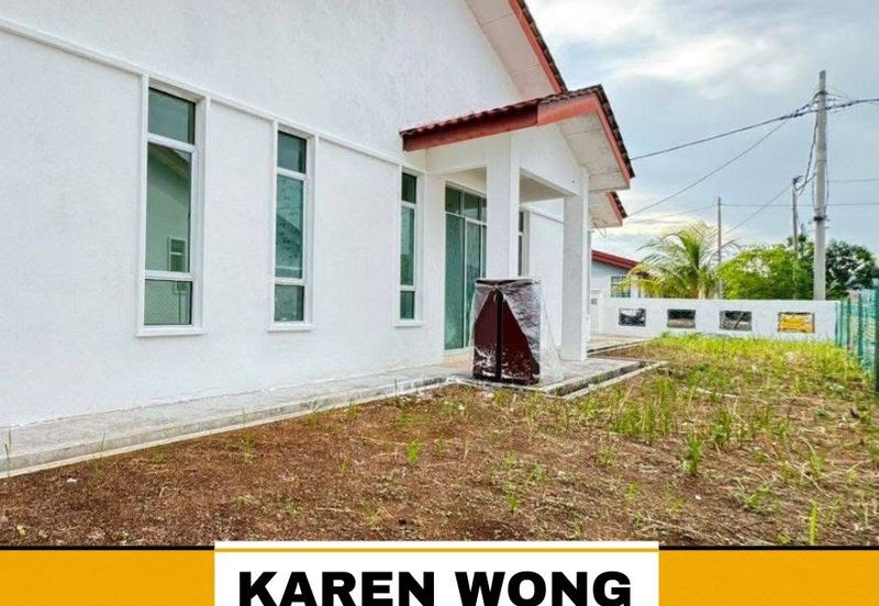 ENDLOT WITH EXTRA LAND BANDAR SERI ASTANA 1 Storey Terrace for Sale