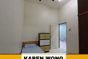 FACING PADANG TAMAN DESA PUTERI NEAR SRI WANG RENOVATED House for Sale