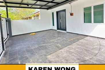 CORNER LOT TAMAN SERI GEDONG Near Taman Sejati RENOVATED 1 Storey Terrace House for Sale