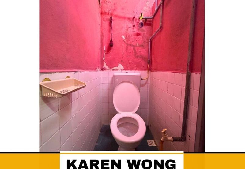 FULLY EXTENDED & GOOD CONDITIONS 1 Storey Terrace House for SALE