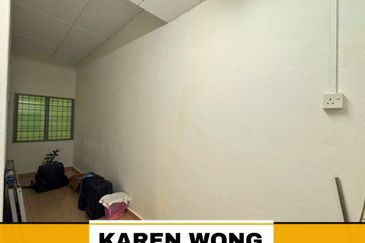 FULLY EXTENDED RENOVATED BANDAR PUTERI JAYA 1 Storey Terrace for Sale