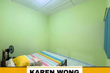 FULLY EXTENDED RENOVATED BANDAR PUTERI JAYA 1 Storey Terrace for Sale